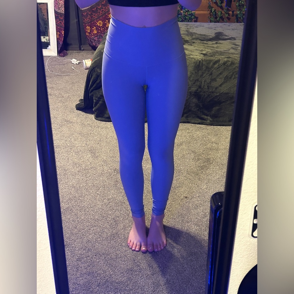 Leggings brand: old navy active, size extra small in baby blue